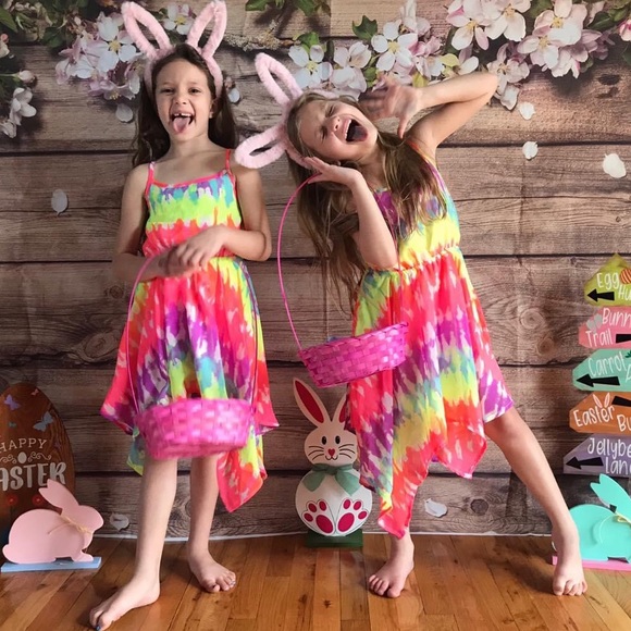 Welcome to Our Closet - Picture 2 of 8